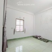 Nhà trung tâm ngọc lâm , long biên , dân xây , ở ngay